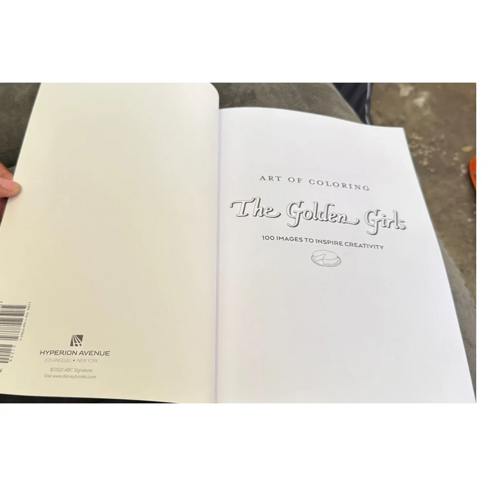 Art of Coloring The Golden Girls Revised Edition 100 Images 9781368078634‎ 2022